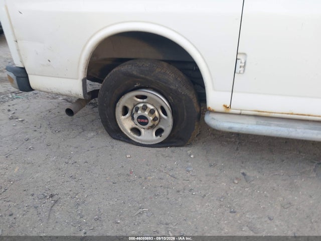 GMC Savana 2500 Work Van 2016 1GTW7AFF5G1901778 Image 19