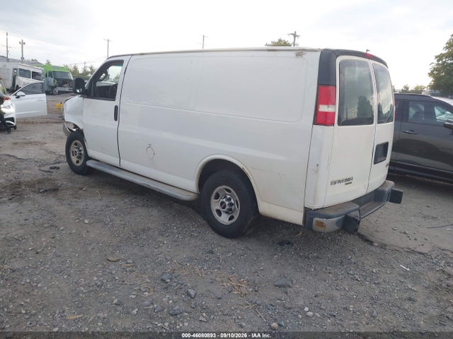 GMC Savana 2500 Work Van 2016 1GTW7AFF5G1901778 Image 3