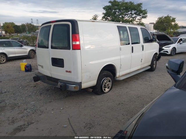 GMC Savana 2500 Work Van 2016 1GTW7AFF5G1901778 Image 4