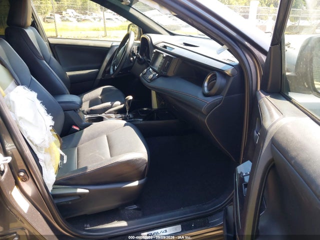 2018 Toyota Rav4 Se მანქანა იყიდება აუქციონზე, vin: JTMNFREV3JD126585, აუქციონის ნომერი: 46080903