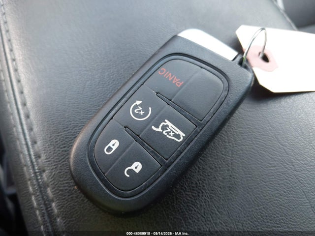 46080918 :رقم المزاد ، 1C4PJMDX7KD393596 vin ، 2019 Jeep Cherokee Limited 4x4 مزاد بيع