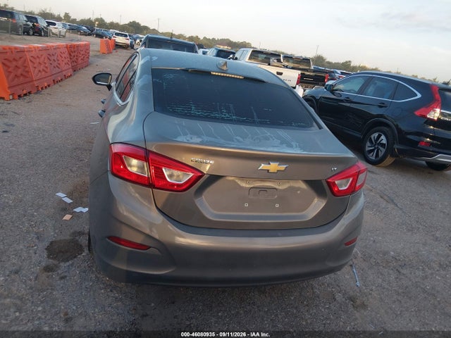 Продажа на аукционе авто 2018 Chevrolet Cruze Lt Auto, vin: 1G1BE5SM8J7240020, номер лота: 46080935