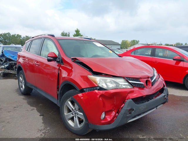 46080958 :رقم المزاد ، JTMRFREV6FJ050614 vin ، 2015 Toyota Rav4 Xle مزاد بيع