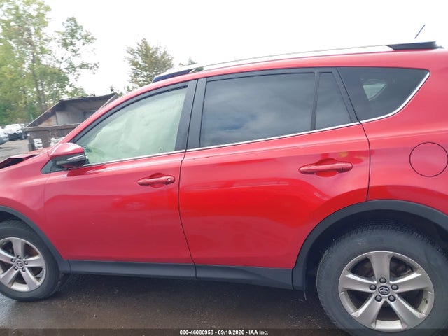 46080958 :رقم المزاد ، JTMRFREV6FJ050614 vin ، 2015 Toyota Rav4 Xle مزاد بيع