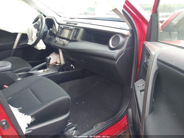 46080958 :رقم المزاد ، JTMRFREV6FJ050614 vin ، 2015 Toyota Rav4 Xle مزاد بيع