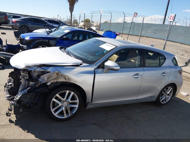 JTHKD5BH6E2183850 Lexus CT 200H