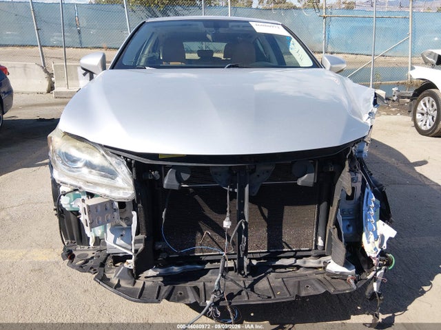 JTHKD5BH6E2183850 Lexus CT 200H