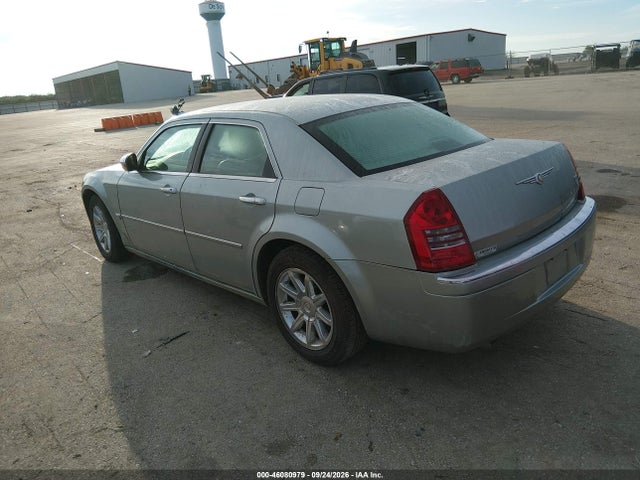 2005 Chrysler 300c მანქანა იყიდება აუქციონზე, vin: 2C3JA63H05H585661, აუქციონის ნომერი: 46080979