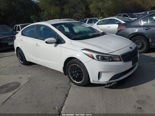 Продажа на аукционе авто 2017 Kia Forte Lx, vin: 3KPFK4A73HE138755, номер лота: 46080998