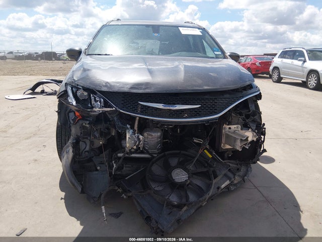 Продаж на аукціоні авто 2018 Chrysler Pacifica Touring L, vin: 2C4RC1BG2JR246151, номер лоту: 46081002