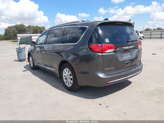 Продаж на аукціоні авто 2018 Chrysler Pacifica Touring L, vin: 2C4RC1BG2JR246151, номер лоту: 46081002