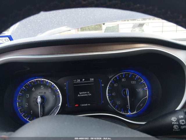 Продаж на аукціоні авто 2018 Chrysler Pacifica Touring L, vin: 2C4RC1BG2JR246151, номер лоту: 46081002