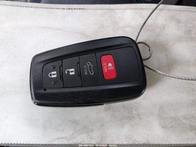 2021 Toyota Rav4 Xle მანქანა იყიდება აუქციონზე, vin: 2T3W1RFV8MC147202, აუქციონის ნომერი: 46081025