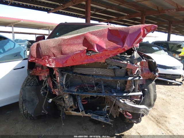 46081060 :رقم المزاد ، 1GNSKPKD5NR335745 vin ، 2022 Chevrolet Tahoe 4wd Z71 مزاد بيع