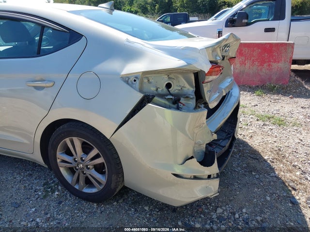 2017 Hyundai Elantra Se მანქანა იყიდება აუქციონზე, vin: KMHD84LF2HU245352, აუქციონის ნომერი: 46081083