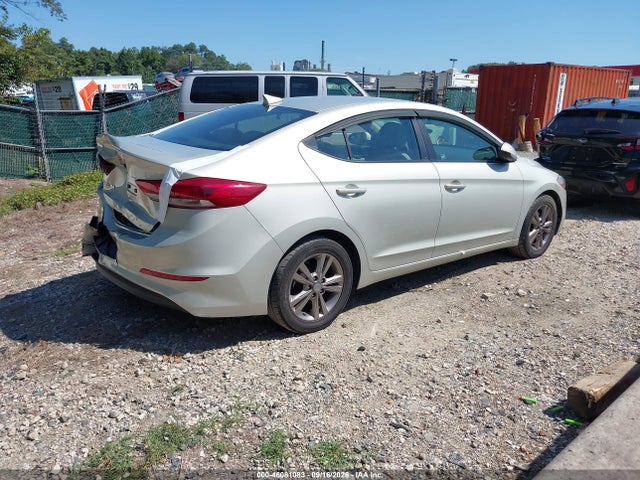 2017 Hyundai Elantra Se მანქანა იყიდება აუქციონზე, vin: KMHD84LF2HU245352, აუქციონის ნომერი: 46081083