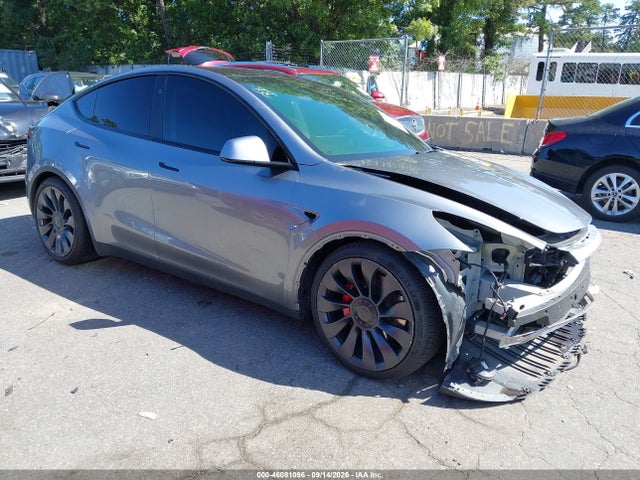 46081096 :رقم المزاد ، 7SAYGDEFXSF309436 vin ، 2025 Tesla Model Y Performance Dual Motor All-wheel Drive مزاد بيع