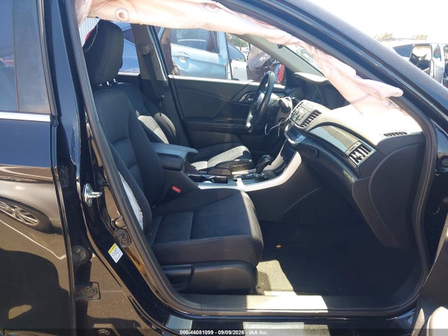 46081099 :رقم المزاد ، 1HGCR2F51FA247050 vin ، 2015 Honda Accord Sport مزاد بيع