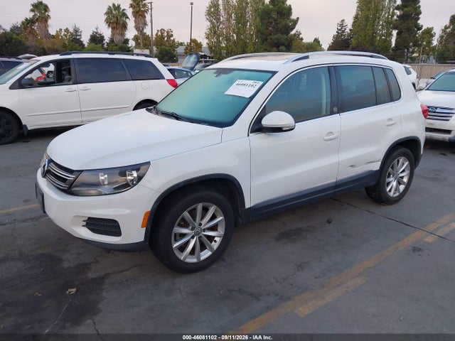 2017 Volkswagen Tiguan Wolfsburg მანქანა იყიდება აუქციონზე, vin: WVGRV7AX9HW503656, აუქციონის ნომერი: 46081102