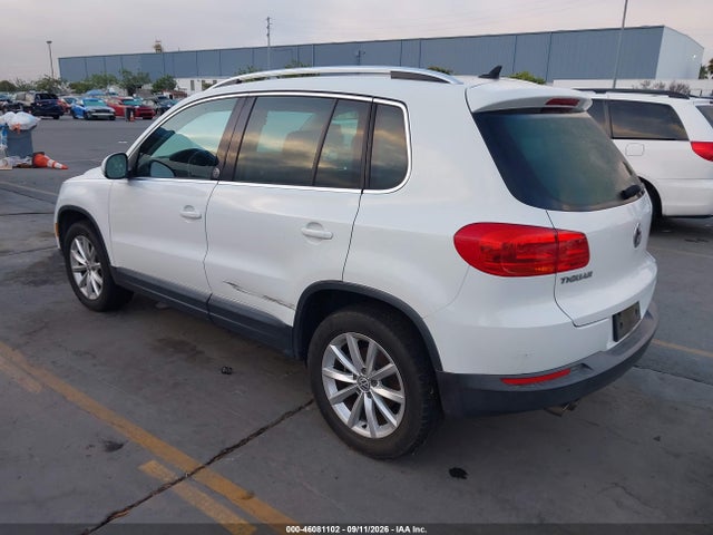 2017 Volkswagen Tiguan Wolfsburg მანქანა იყიდება აუქციონზე, vin: WVGRV7AX9HW503656, აუქციონის ნომერი: 46081102