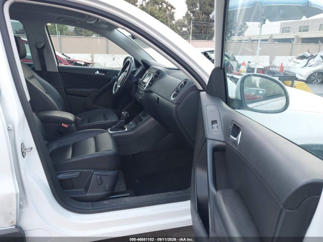 2017 Volkswagen Tiguan Wolfsburg მანქანა იყიდება აუქციონზე, vin: WVGRV7AX9HW503656, აუქციონის ნომერი: 46081102