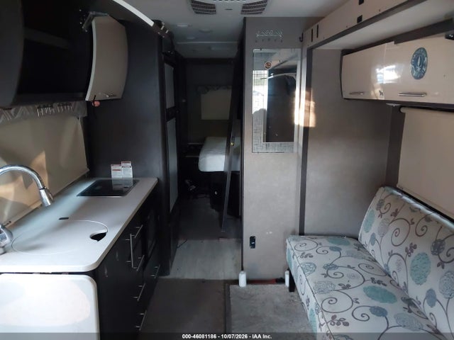 46081186 :رقم المزاد ، 1FC4E4KS1HDC34662 vin ، 2017 Ford E-450 Stripped مزاد بيع