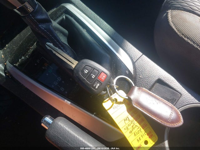 46081207 :رقم المزاد ، 5YFBURHE0JP825836 vin ، 2018 Toyota Corolla Le مزاد بيع