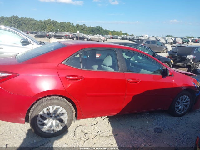 46081207 :رقم المزاد ، 5YFBURHE0JP825836 vin ، 2018 Toyota Corolla Le مزاد بيع