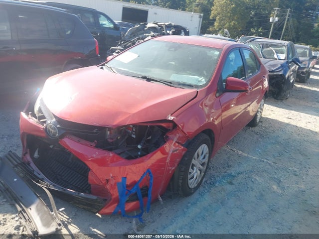 46081207 :رقم المزاد ، 5YFBURHE0JP825836 vin ، 2018 Toyota Corolla Le مزاد بيع