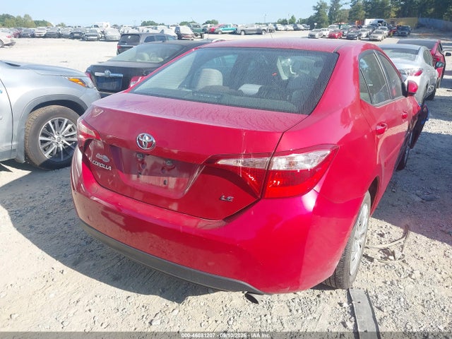 46081207 :رقم المزاد ، 5YFBURHE0JP825836 vin ، 2018 Toyota Corolla Le مزاد بيع