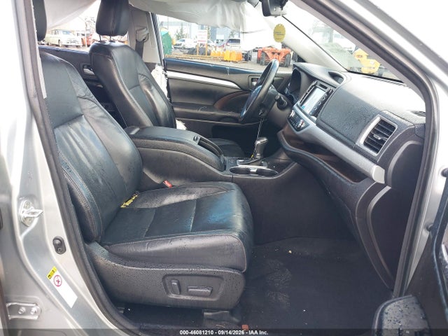 Продажа на аукционе авто 2018 Toyota Highlander Xle, vin: 5TDKZRFH8JS549511, номер лота: 46081210