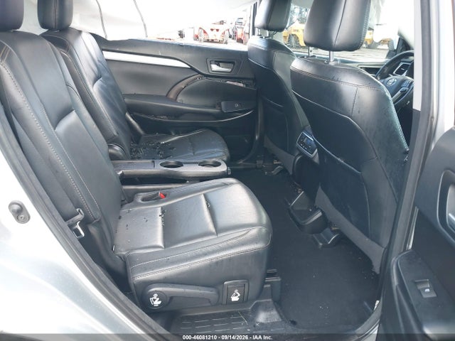 Продажа на аукционе авто 2018 Toyota Highlander Xle, vin: 5TDKZRFH8JS549511, номер лота: 46081210