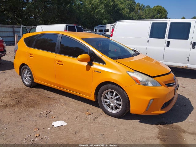 Продажа на аукционе авто 2014 Toyota Prius V Three, vin: JTDZN3EU7EJ012279, номер лота: 46081217