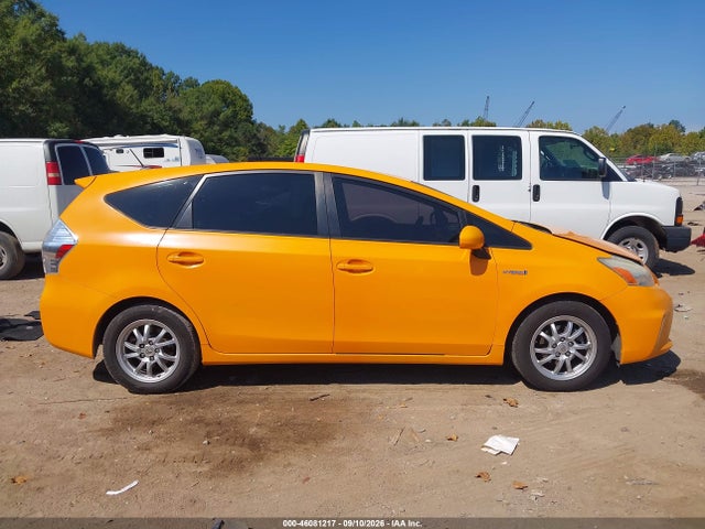 Продажа на аукционе авто 2014 Toyota Prius V Three, vin: JTDZN3EU7EJ012279, номер лота: 46081217