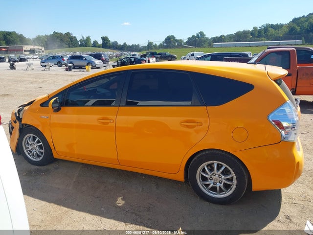 Продажа на аукционе авто 2014 Toyota Prius V Three, vin: JTDZN3EU7EJ012279, номер лота: 46081217
