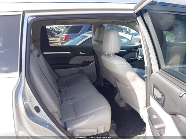 46081227 :رقم المزاد ، 5TDJZRFH9KS579081 vin ، 2019 Toyota Highlander Xle مزاد بيع