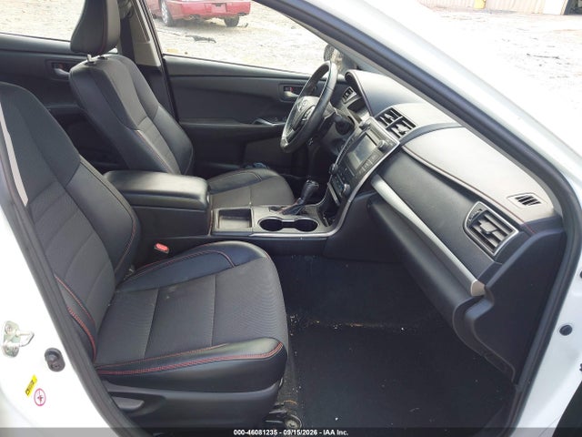 46081235 :رقم المزاد ، 4T1BF1FKXHU788176 vin ، 2017 Toyota Camry Se مزاد بيع