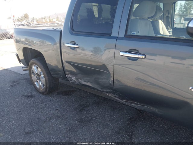 46081257 :رقم المزاد ، 3GCPCSE0XBG377105 vin ، 2011 Chevrolet Silverado 1500 Lt مزاد بيع