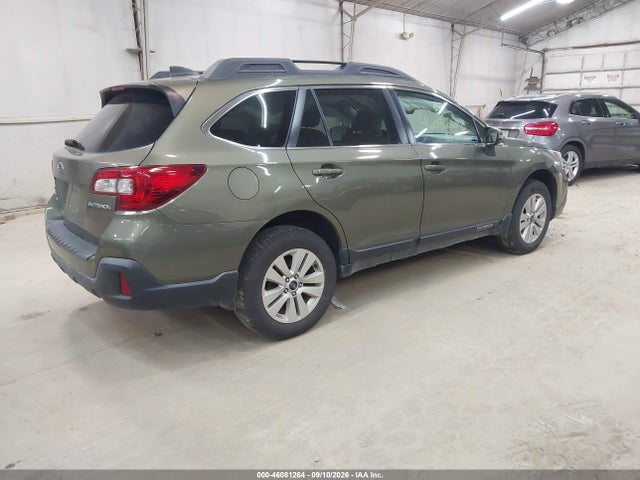 Продажа на аукционе авто 2018 Subaru Outback 2.5i Premium, vin: 4S4BSAFC1J3290691, номер лота: 46081264