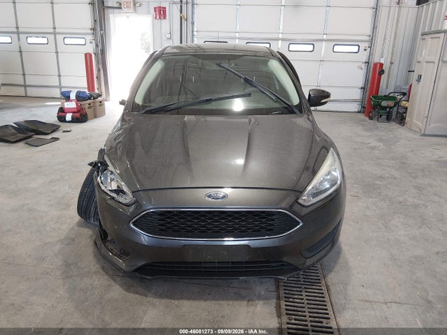 46081273 :رقم المزاد ، 1FADP3F22GL386166 vin ، 2016 Ford Focus Se مزاد بيع