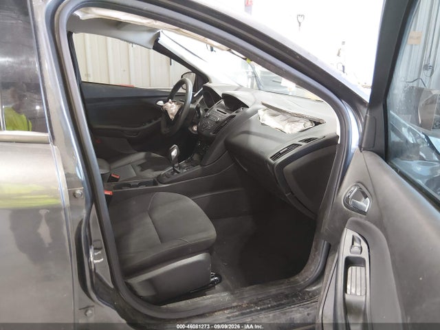 46081273 :رقم المزاد ، 1FADP3F22GL386166 vin ، 2016 Ford Focus Se مزاد بيع