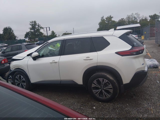 46081294 :رقم المزاد ، 5N1BT3BA8PC885253 vin ، 2023 Nissan Rogue Sv Fwd مزاد بيع