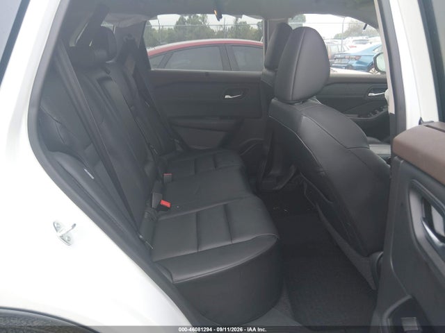 46081294 :رقم المزاد ، 5N1BT3BA8PC885253 vin ، 2023 Nissan Rogue Sv Fwd مزاد بيع