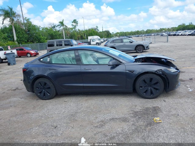Tesla Model 3 Long Range All-wheel Drive 2025 5YJ3E1EB3SF903018 Image 11