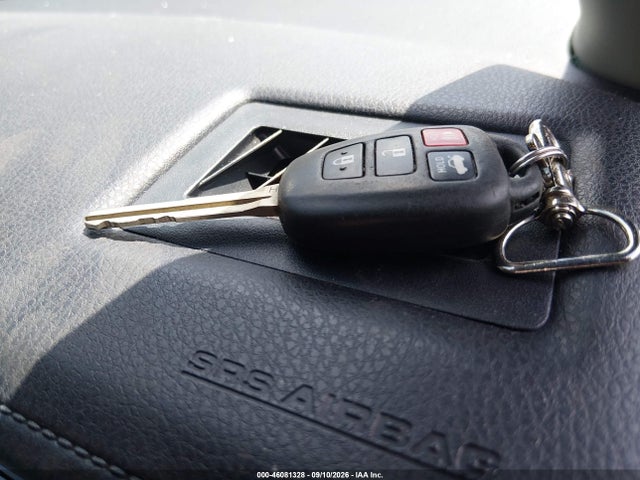 2015 Toyota Corolla S Plus მანქანა იყიდება აუქციონზე, vin: 5YFBURHE3FP252406, აუქციონის ნომერი: 46081328