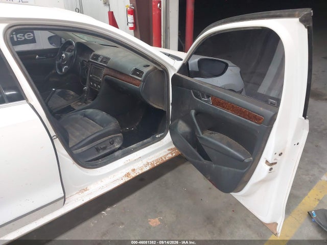 2012 Volkswagen Passat 2.0l Tdi Sel Premium მანქანა იყიდება აუქციონზე, vin: 1VWCN7A38CC059930, აუქციონის ნომერი: 46081382