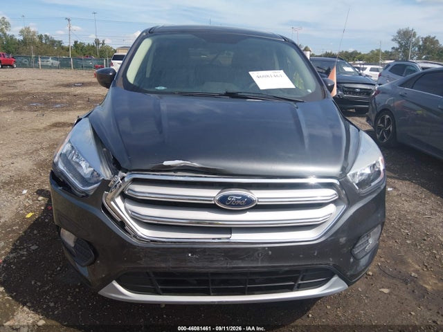 46081461 :رقم المزاد ، 1FMCU9GD3KUA69383 vin ، 2019 Ford Escape Se مزاد بيع