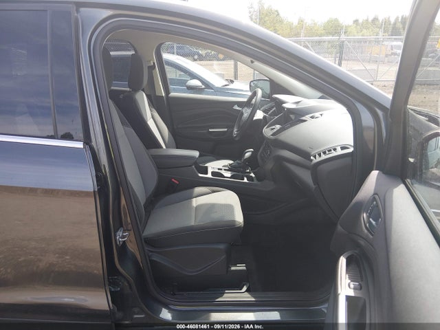 46081461 :رقم المزاد ، 1FMCU9GD3KUA69383 vin ، 2019 Ford Escape Se مزاد بيع