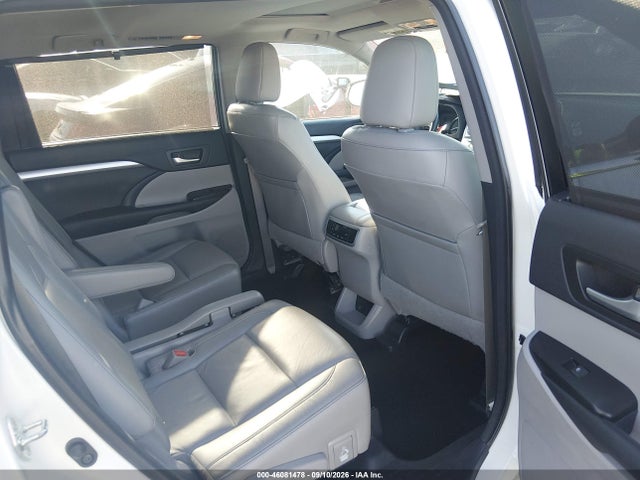 2015 Toyota Highlander Xle V6 მანქანა იყიდება აუქციონზე, vin: 5TDJKRFH9FS073437, აუქციონის ნომერი: 46081478