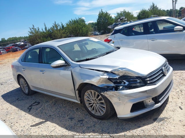 2017 Volkswagen Passat 1.8t Se მანქანა იყიდება აუქციონზე, vin: 1VWBT7A30HC023643, აუქციონის ნომერი: 46081493